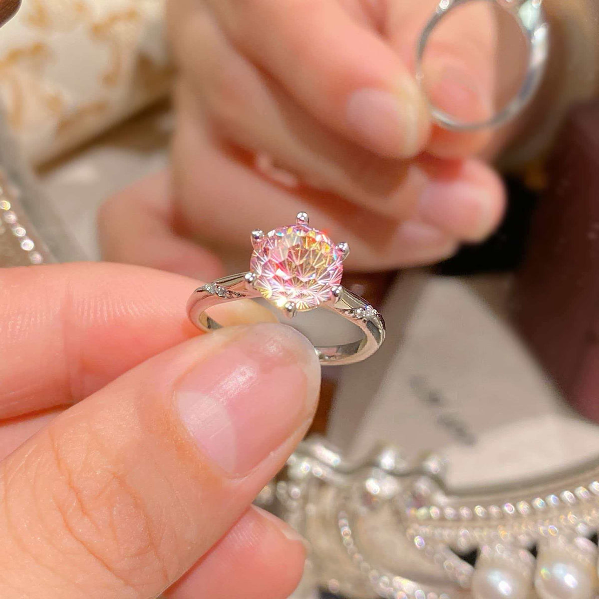 High-End Imitation Diamond Six-Claw Ring