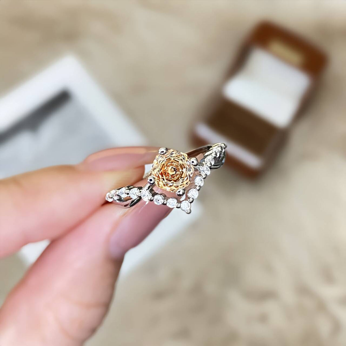 High-End Imitation Diamond Six-Claw Ring