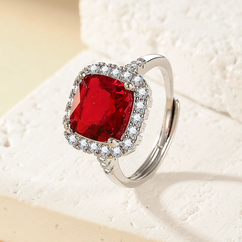 High-End Imitation Diamond Six-Claw Ring