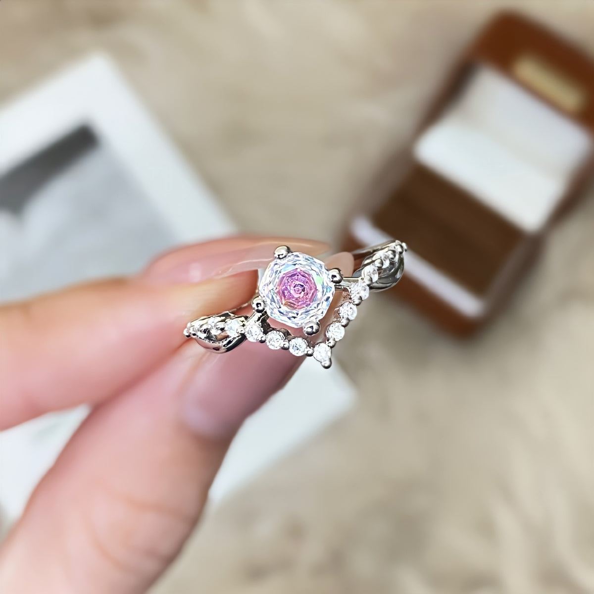 High-End Imitation Diamond Six-Claw Ring